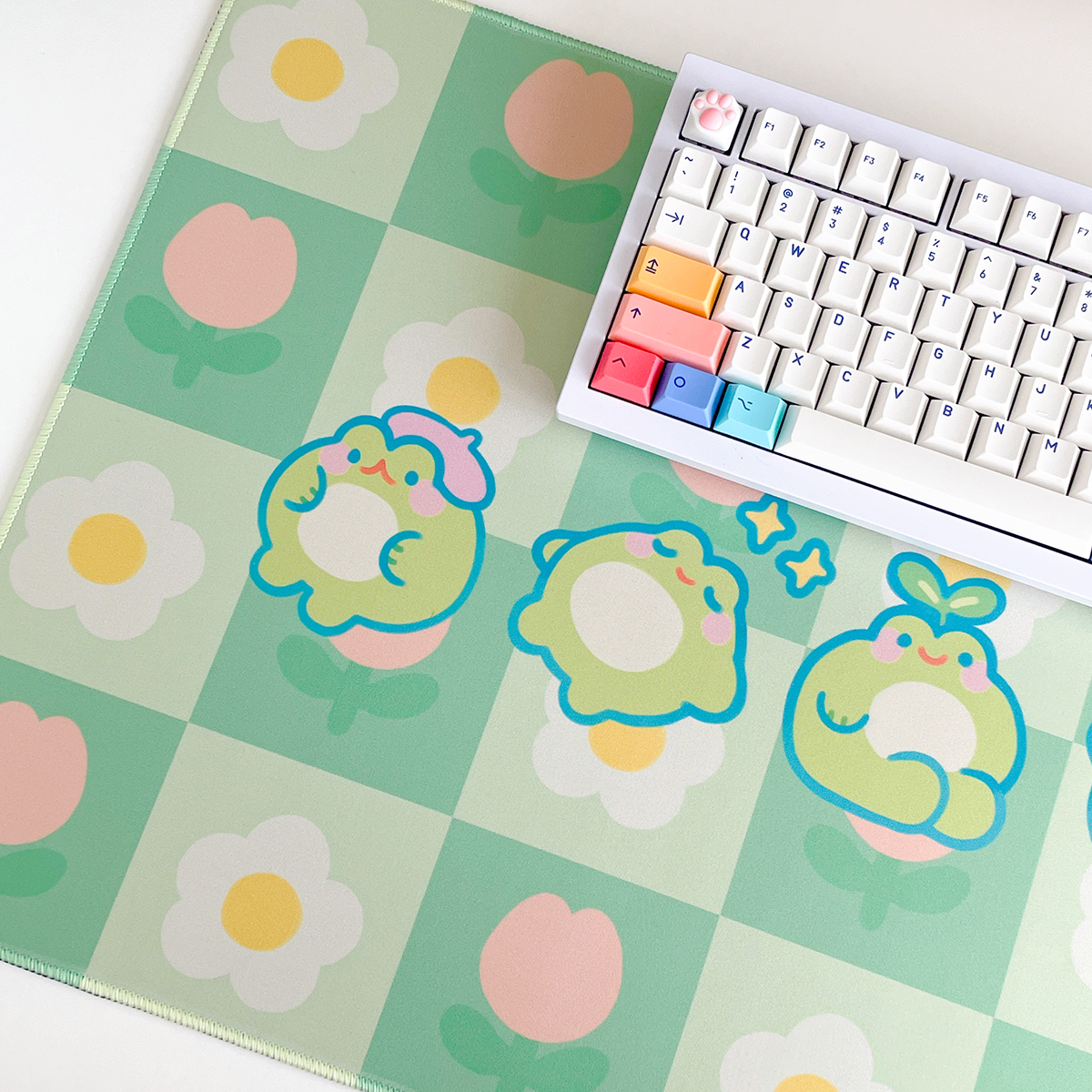 frog desk mat