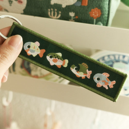"fish want me to focus" - tag keychain