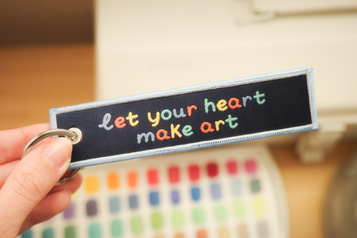 "make art" - tag keychain