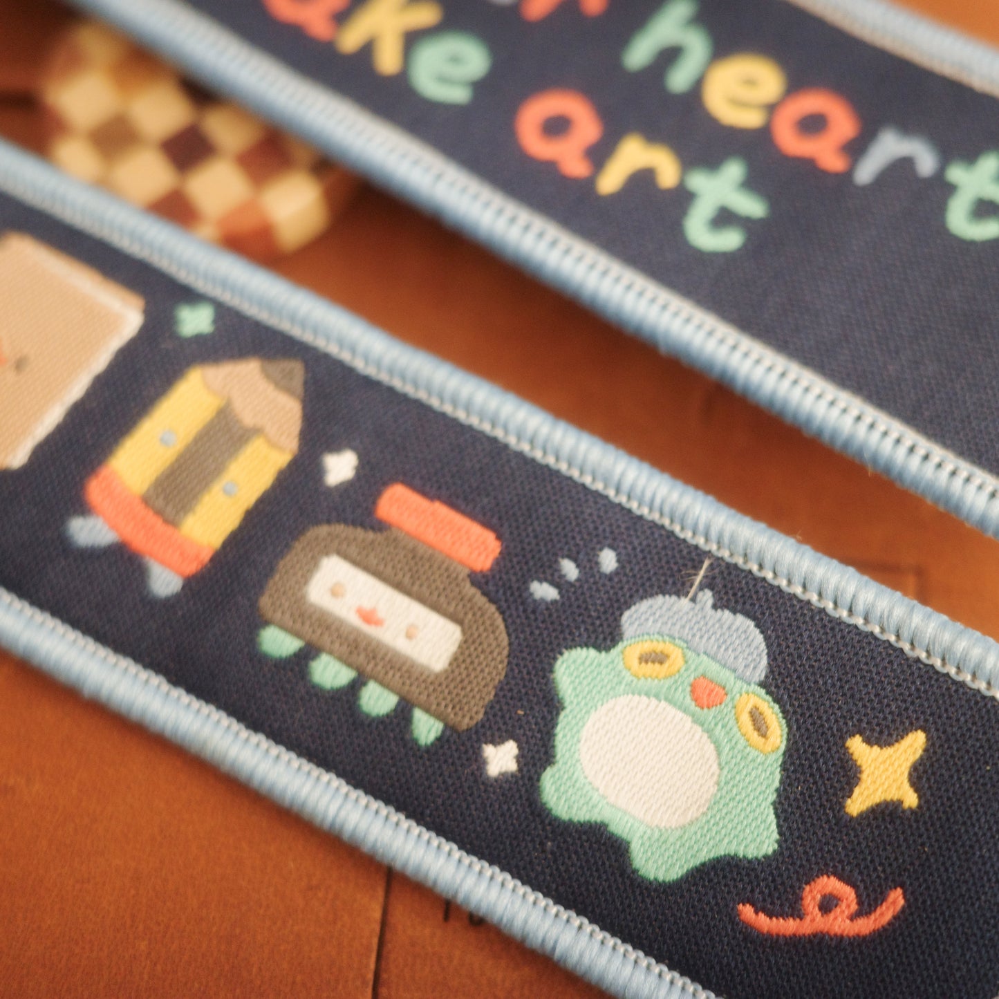"make art" - tag keychain